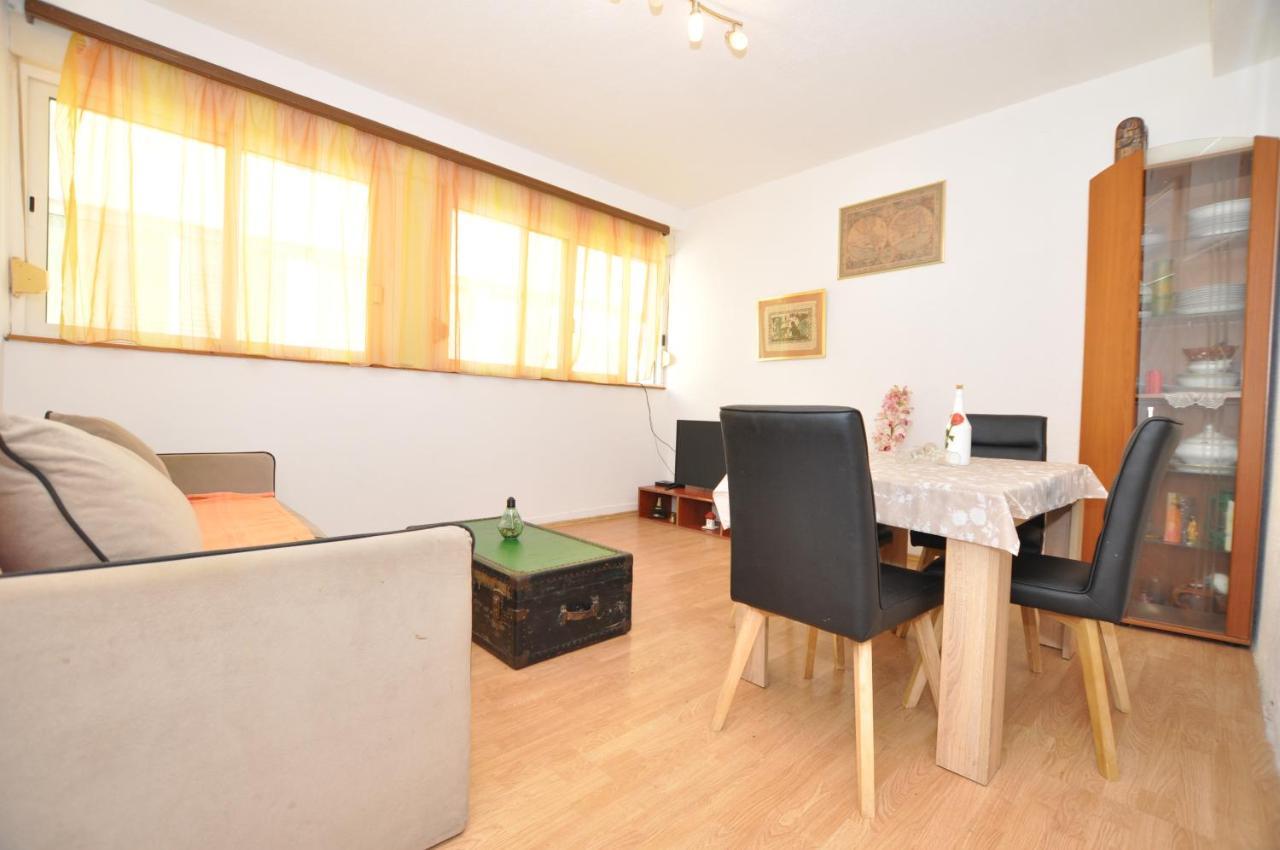 Central Apartment Marco Polo Сплит Экстерьер фото